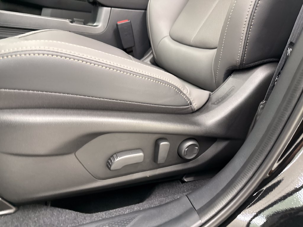 New 2026 Subaru Outback Limited AWD/4WD image 13