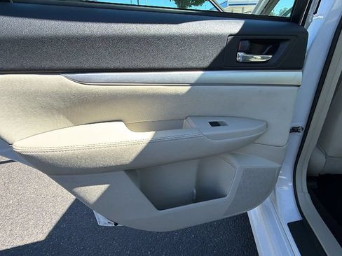 Used 2011 Subaru Legacy 2.5i Premium AWD/4WD image 13
