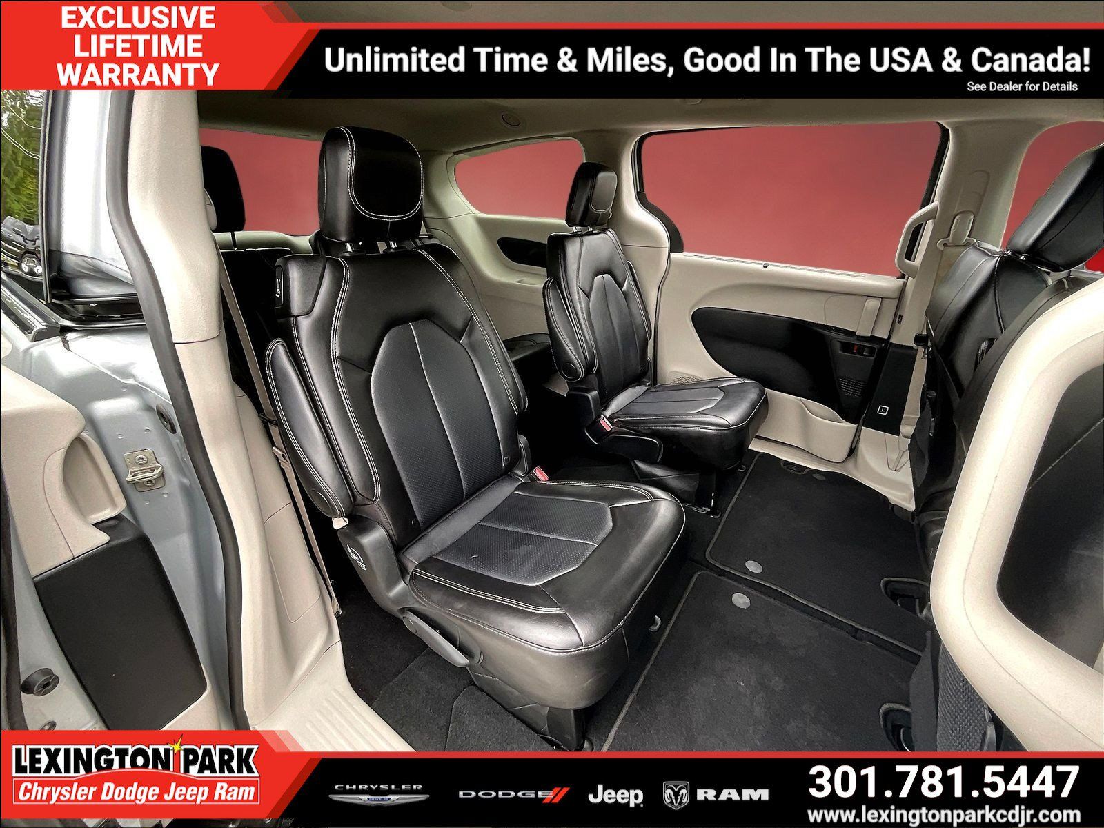 Used 2024 Chrysler Pacifica Touring-L FWD image 23