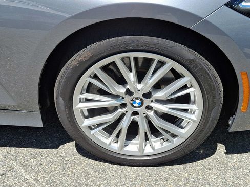 Used 2024 BMW 330i xDrive Sedan w/ Convenience Package AWD/4WD image 9