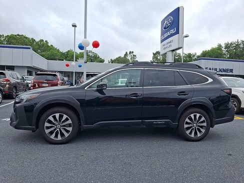 Certified 2025 Subaru Outback Limited AWD/4WD image 6