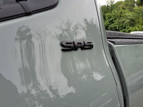 Used 2022 Toyota Tundra SR5 w/ TRD Off-Road Package image 27