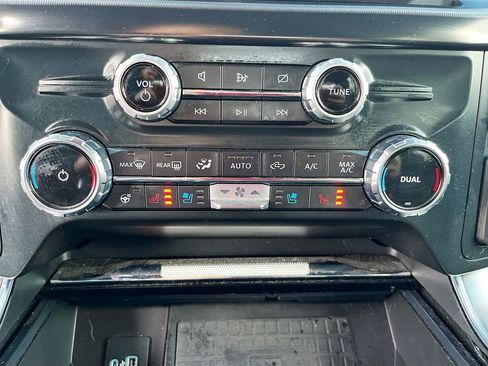 Used 2022 Ford F150 Platinum w/ Equipment Group 701A High AWD/4WD image 16