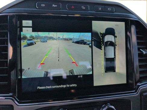 Used 2022 Ford F250 Platinum w/ Tremor Off-Road Package image 35