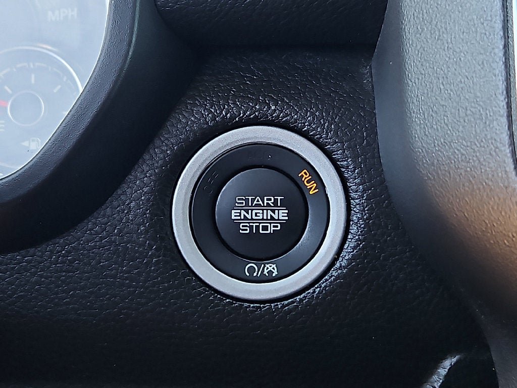 Used 2023 RAM 1500 Laramie RWD image 26