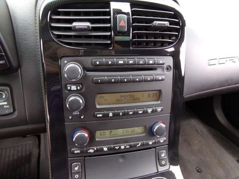 Used 2008 Chevrolet Corvette Coupe w/ Preferred Equipment Group RWD image 18