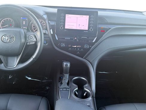 Used 2023 Toyota Camry SE w/ Cold Weather Package image 11