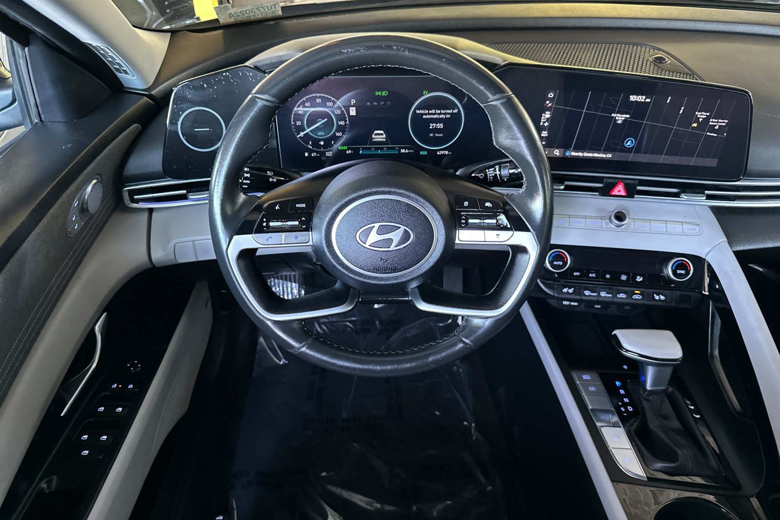 Used 2025 Hyundai Elantra Limited w/ Cargo Package FWD image 15