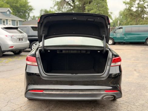 Used 2016 Kia Optima LX w/ LX Convenience Package FWD image 17