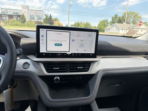 New 2026 Ford Explorer Active AWD/4WD image 25