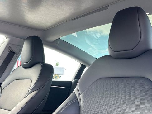Used 2024 Tesla Model 3 Long Range image 7