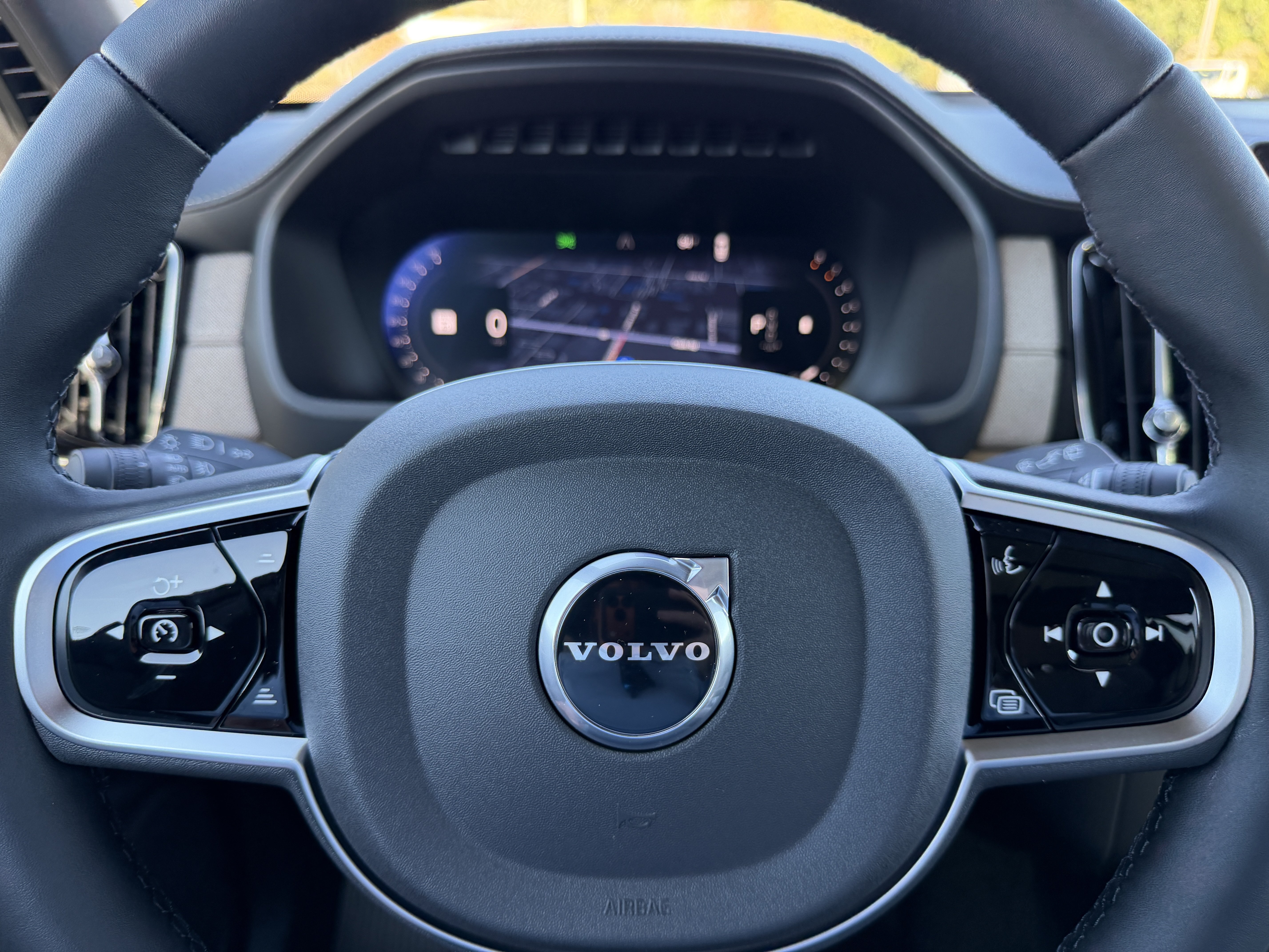New 2026 Volvo XC90 B5 Ultra w/ Protection Package AWD/4WD image 30