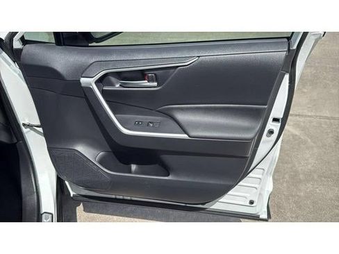 Certified 2024 Toyota RAV4 XLE Premium AWD/4WD image 34