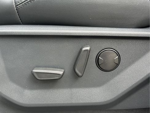 Used 2025 Ford Expedition Tremor image 17