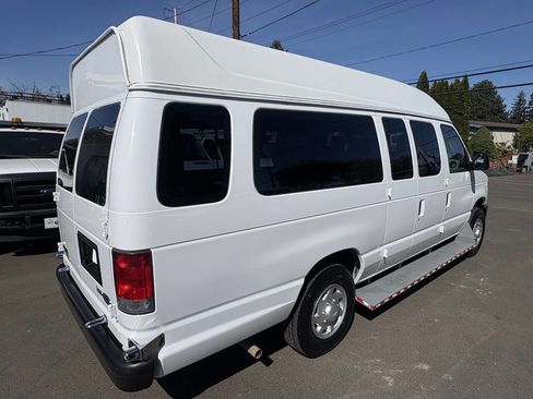 Used 2011 Ford E-250 and Econoline 250 Extended w/ PWR Group image 4