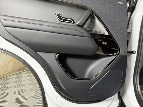 Used 2025 Land Rover Range Rover Sport Dynamic SE image 23