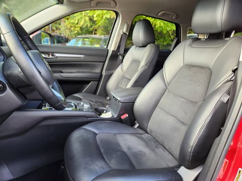 Used 2020 MAZDA CX-5 Touring image 10