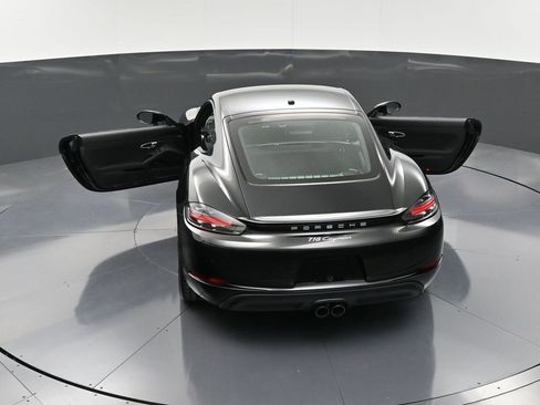 Used 2025 Porsche 718 Cayman image 31