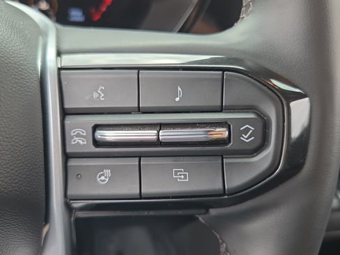 Certified 2024 Chevrolet Colorado LT w/ LT Convenience Package III RWD image 30