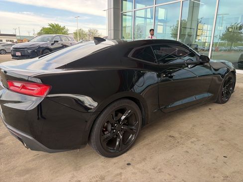 Used 2017 Chevrolet Camaro LT w/ Technology Package image 14