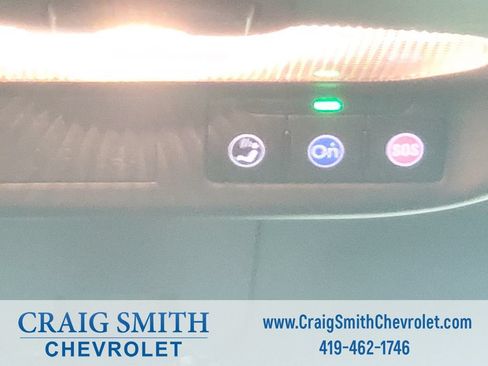Used 2024 Chevrolet Trax RS w/ Sunroof Package FWD image 24