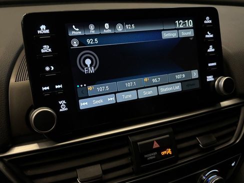 Used 2018 Honda Accord Sport image 13