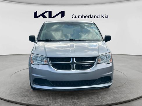 Used 2019 Dodge Grand Caravan SE w/ UConnect Hands-Free Group FWD image 8