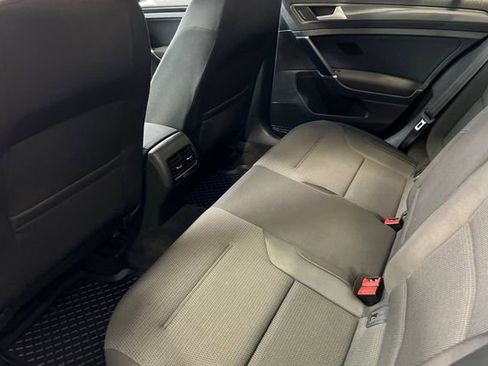 Used 2019 Volkswagen e-Golf SE w/ Driver Assistance Package image 13