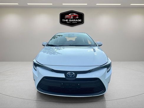 Used 2023 Toyota Corolla LE FWD image 6