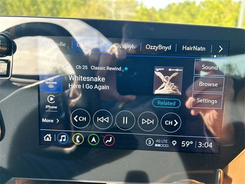 Used 2021 Chevrolet Corvette Stingray w/ Z51 Performance Package image 20