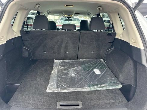 Used 2024 Nissan Rogue SV FWD image 7