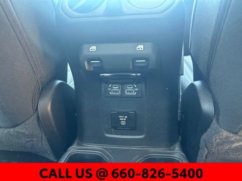 Used 2021 Jeep Gladiator Overland AWD/4WD image 9