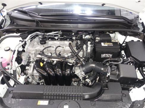 Used 2022 Toyota Corolla LE image 14