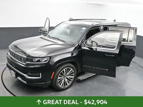 Used 2022 Jeep Grand Wagoneer Series III AWD/4WD image 67