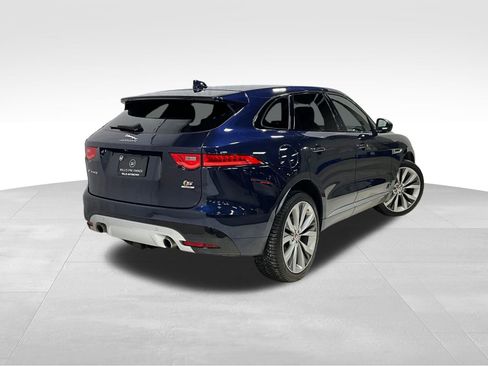 Used 2018 Jaguar F-PACE S image 4