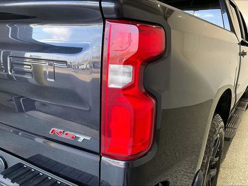 Used 2022 Chevrolet Silverado 1500 RST AWD/4WD image 25
