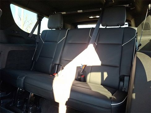 Certified 2024 Cadillac Escalade ESV Premium Luxury image 8