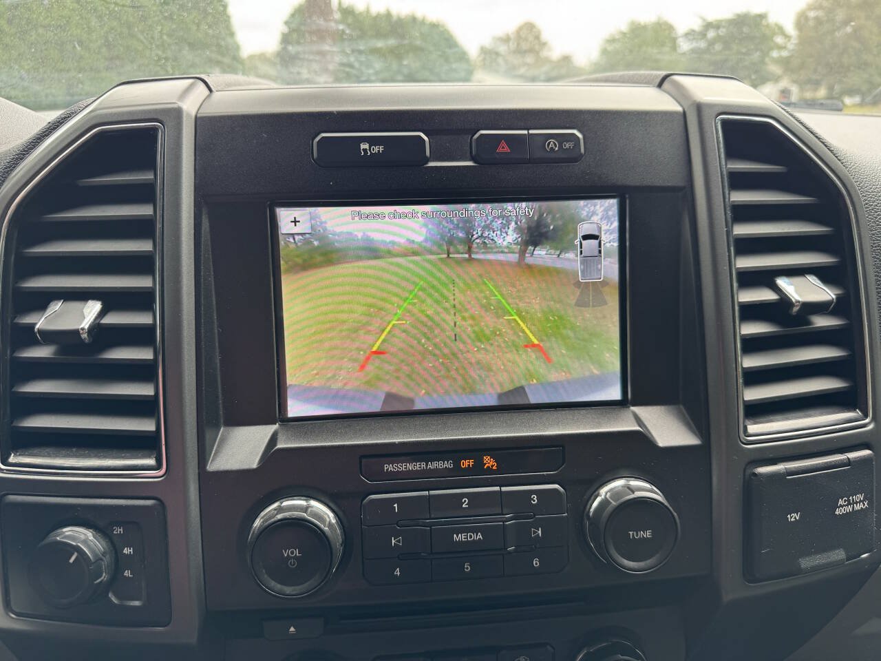 Used 2018 Ford F150 XLT w/ Equipment Group 302A Luxury AWD/4WD image 22
