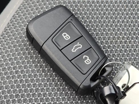 Used 2024 Volkswagen Taos S image 34