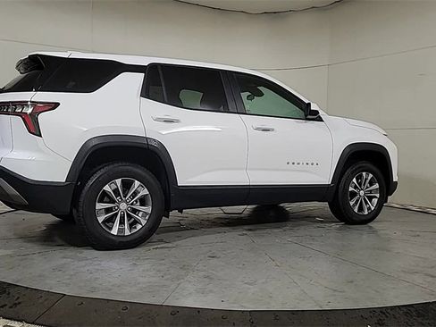 Used 2025 Chevrolet Equinox LT image 8