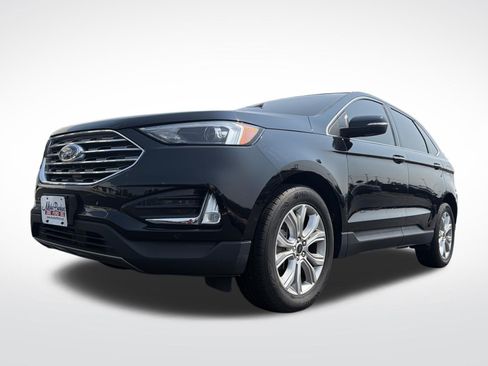 Used 2024 Ford Edge Titanium AWD/4WD image 2