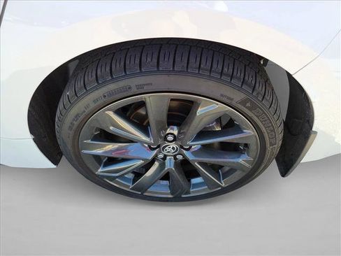 Used 2026 Toyota Corolla SE FWD image 12