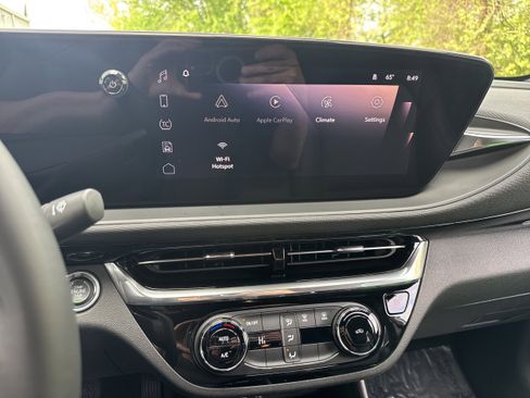 Used 2025 Buick Envista Sport Touring image 15