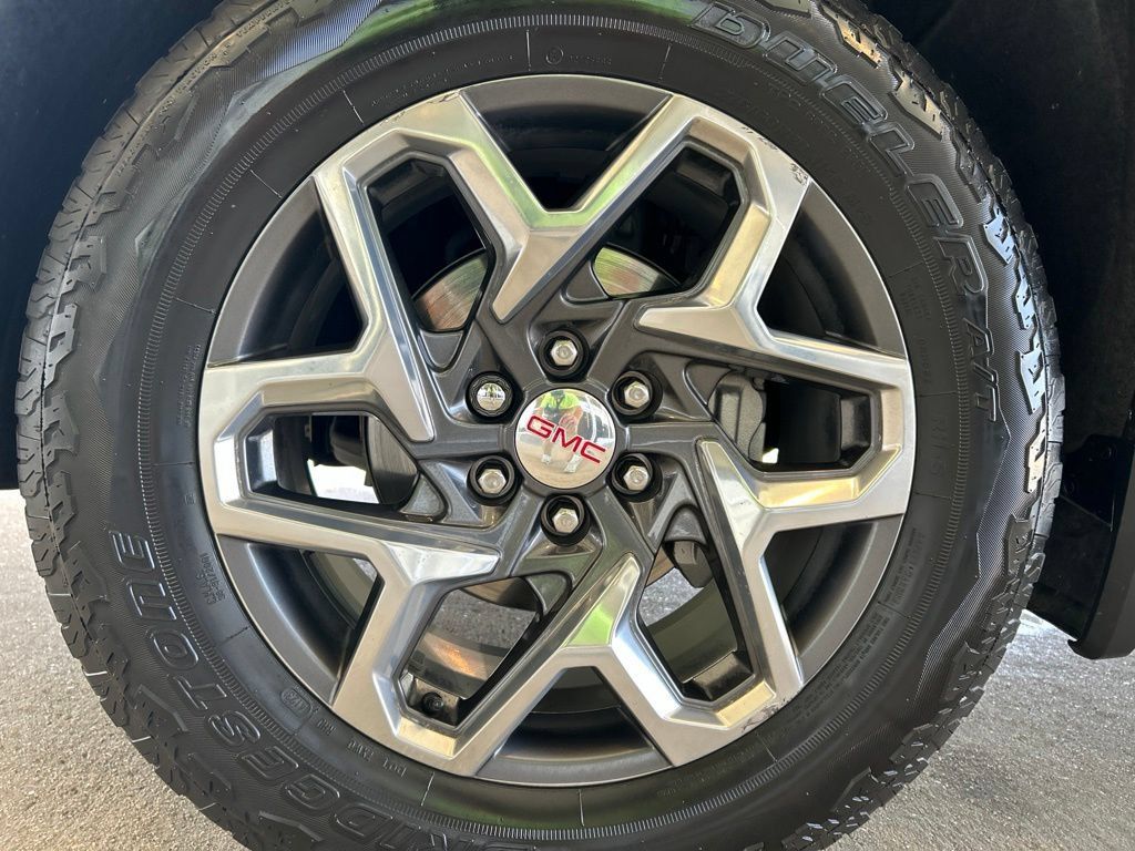 Certified 2024 GMC Sierra 1500 SLT AWD/4WD image 29