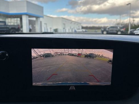 Used 2024 Buick Encore GX Sport Touring FWD image 36