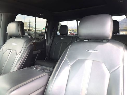 Used 2015 Ford F150 Platinum w/ Equipment Group 701A Luxury AWD/4WD image 16