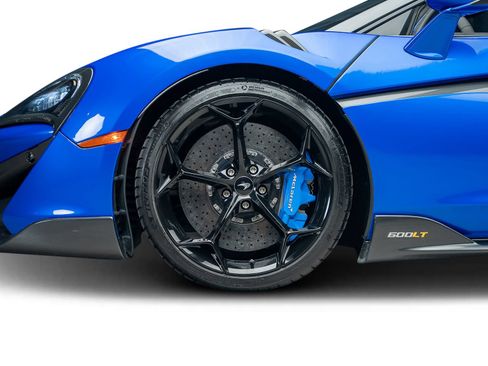 Used 2020 McLaren 600LT Spider RWD image 21