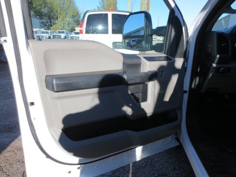 Used 2018 Ford F350 XL w/ Power Equipment Group image 8