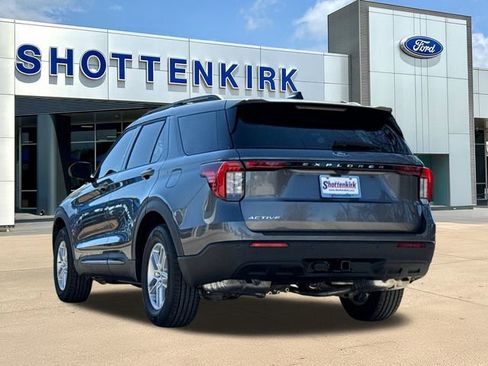 New 2026 Ford Explorer Active RWD image 6