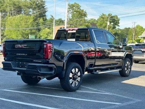 Used 2024 GMC Sierra 3500 Denali w/ Denali Reserve Package AWD/4WD image 5